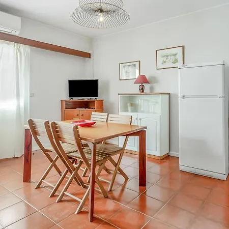 Apartment Coastal Retreat By Lovelystay Vilamoura